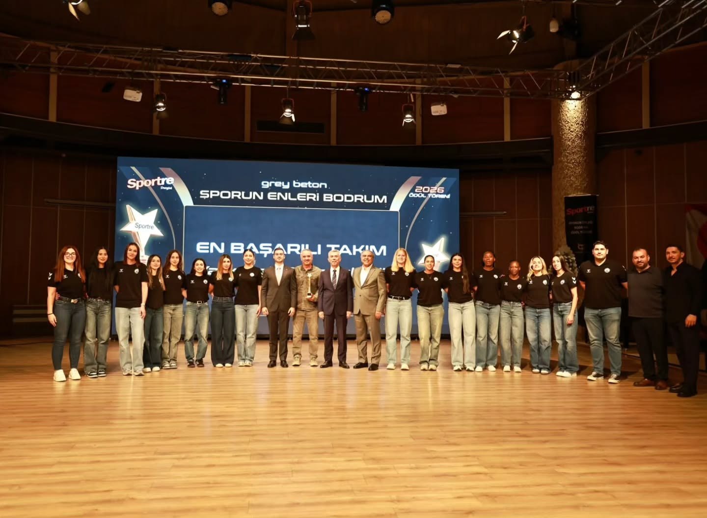 Başarılarımız ödüllerle taçlanmaya devam ediyor!